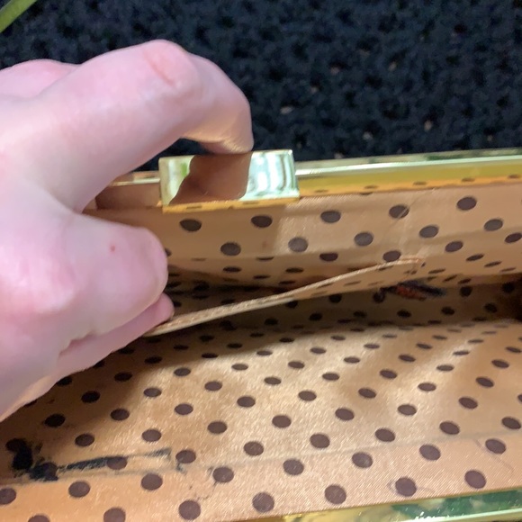 Classy Glamorous Golden Textured Evening Bag Fashion Clutch HU Certified Vegan - Picture 10 of 16